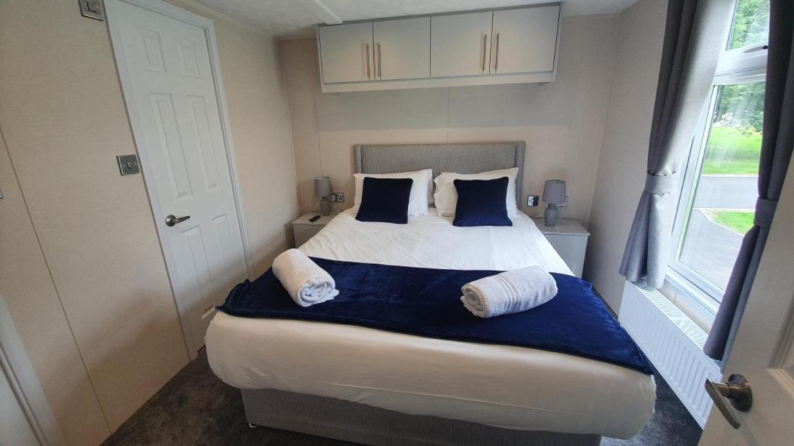Buttermere Lodge With Hot Tub Barmby on the Moor Extérieur photo