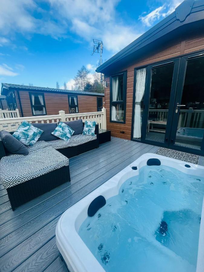 Buttermere Lodge With Hot Tub Barmby on the Moor Extérieur photo