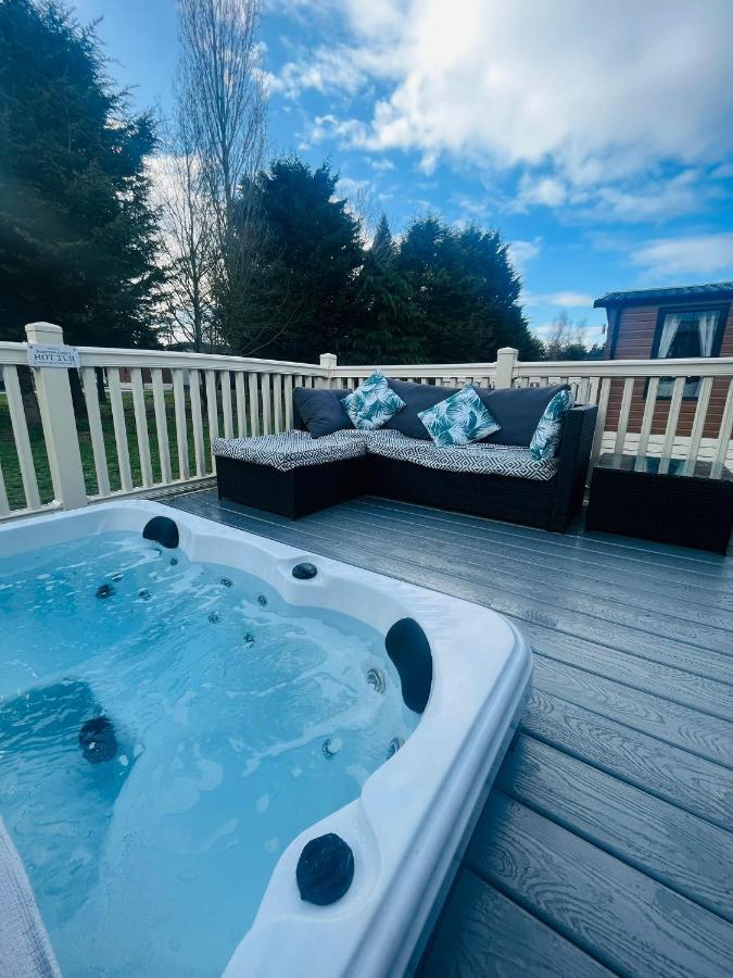 Buttermere Lodge With Hot Tub Barmby on the Moor Extérieur photo